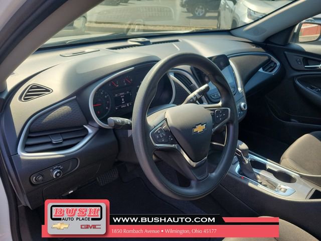Used 2023 Chevrolet Malibu LT FWD image 17