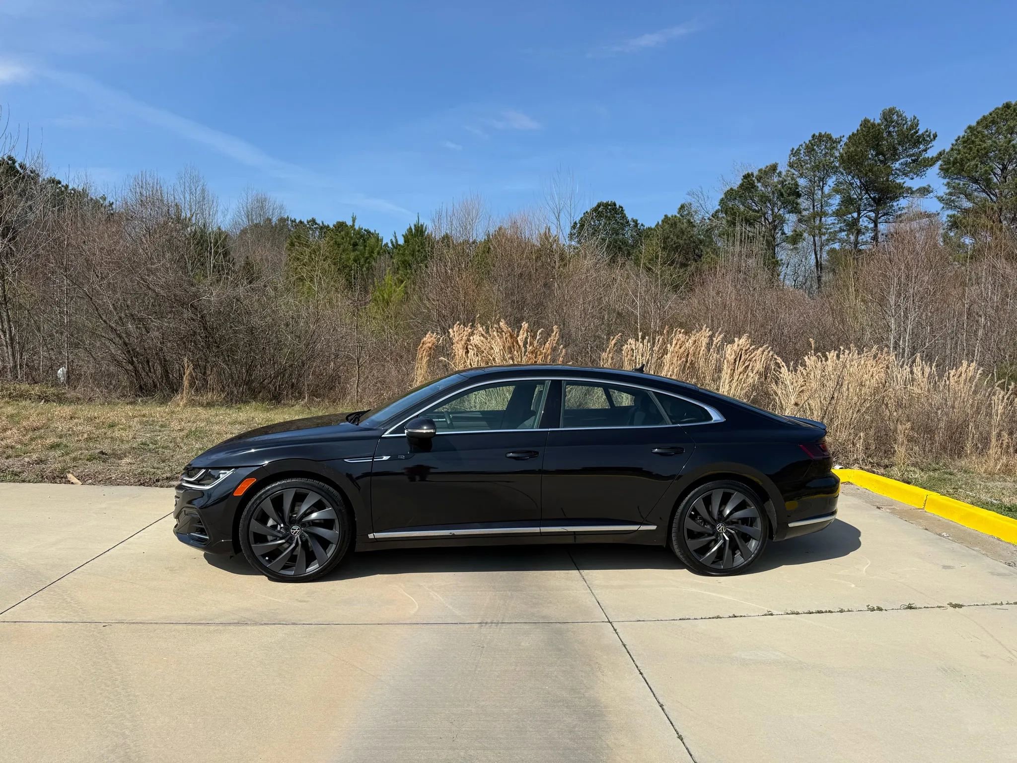 Used 2023 Volkswagen Arteon SEL AWD/4WD image 2