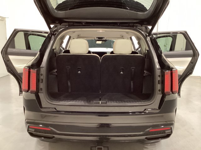 Used 2023 Kia Sorento EX FWD image 12