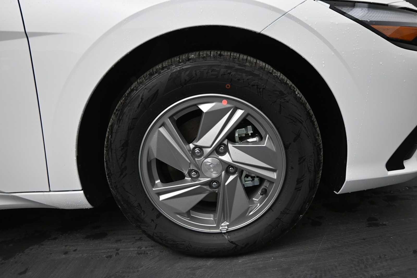New 2026 Hyundai Elantra SE FWD image 10