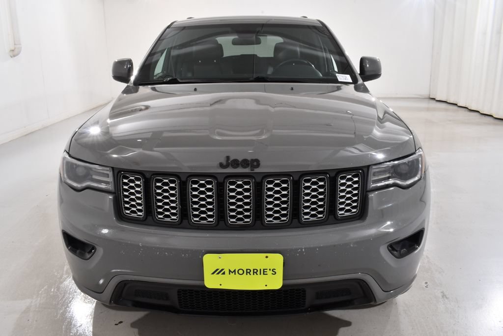 Used 2021 Jeep Grand Cherokee Laredo X AWD/4WD image 3