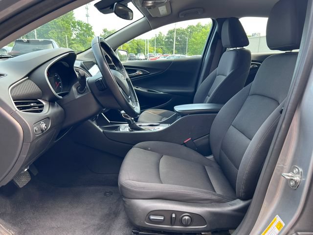 Used 2023 Chevrolet Malibu LT w/ Sport Edition FWD image 3
