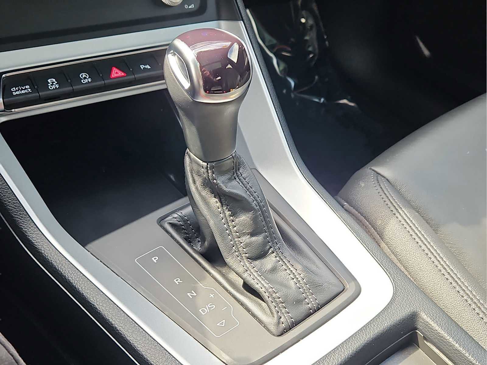 Used 2023 Audi Q3 2.0T Premium AWD/4WD image 28