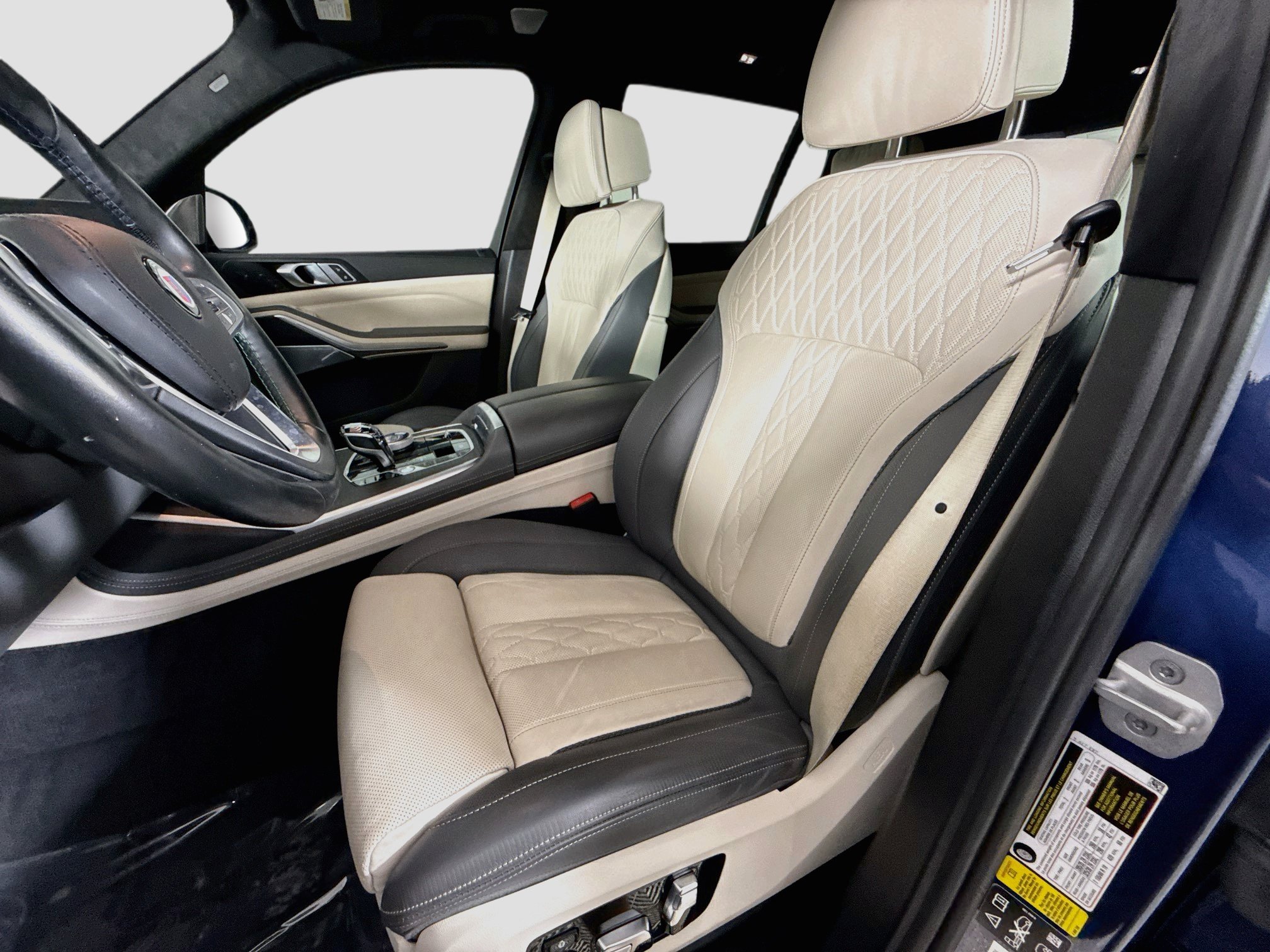 Used 2024 BMW ALPINA XB7 AWD/4WD image 22