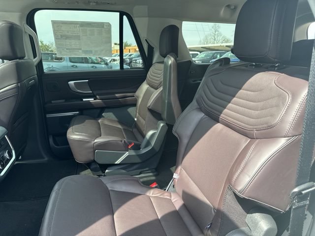 New 2025 Ford Expedition Max Platinum w/ Platinum Ultimate Package AWD/4WD image 21