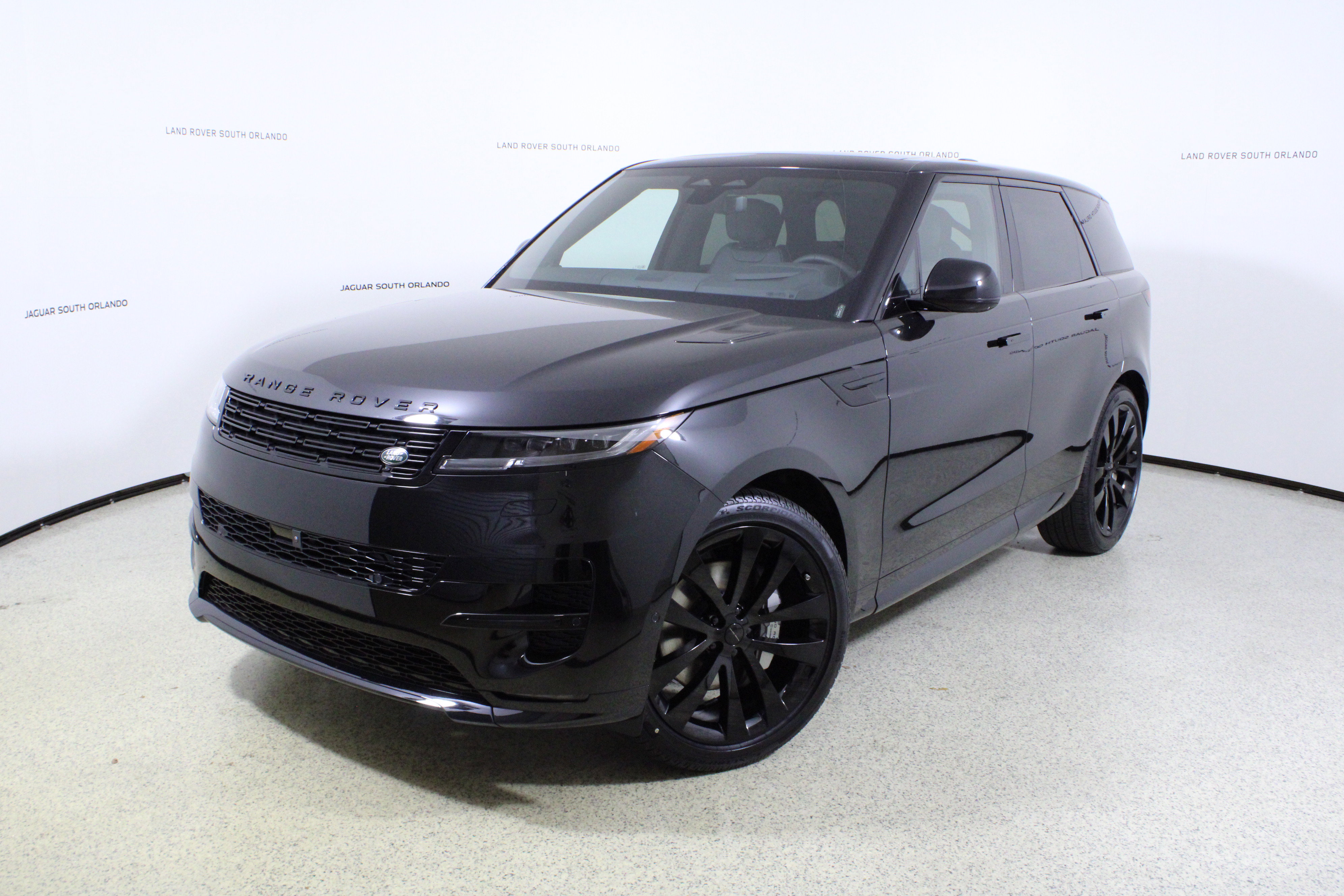 New 2026 Land Rover Range Rover Sport Dynamic SE