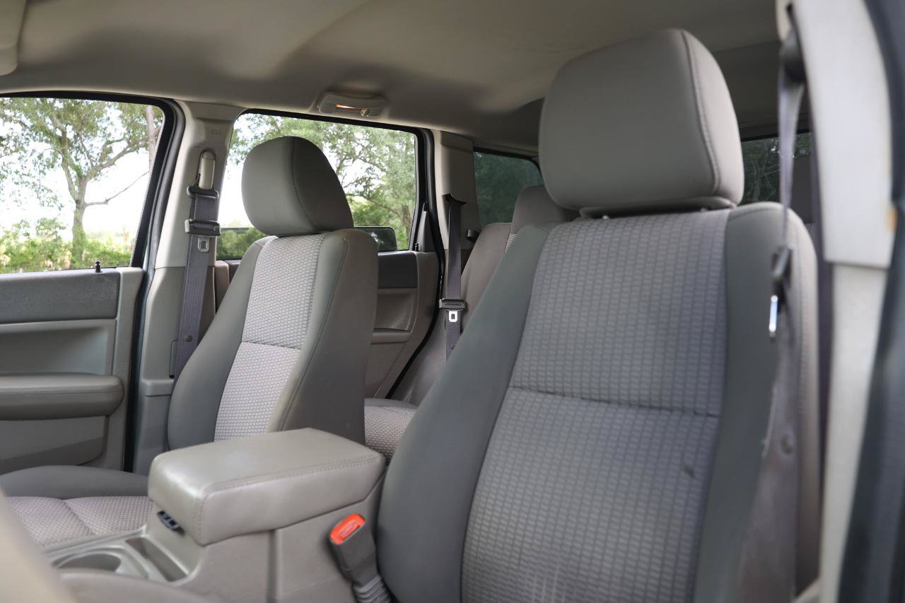 Used 2009 Jeep Grand Cherokee Laredo RWD image 6