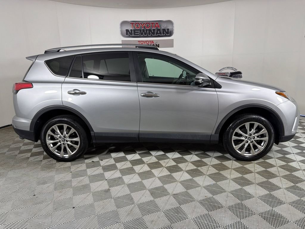 Used 2018 Toyota RAV4 Limited w/ Advanced Technology Package FWD image 3