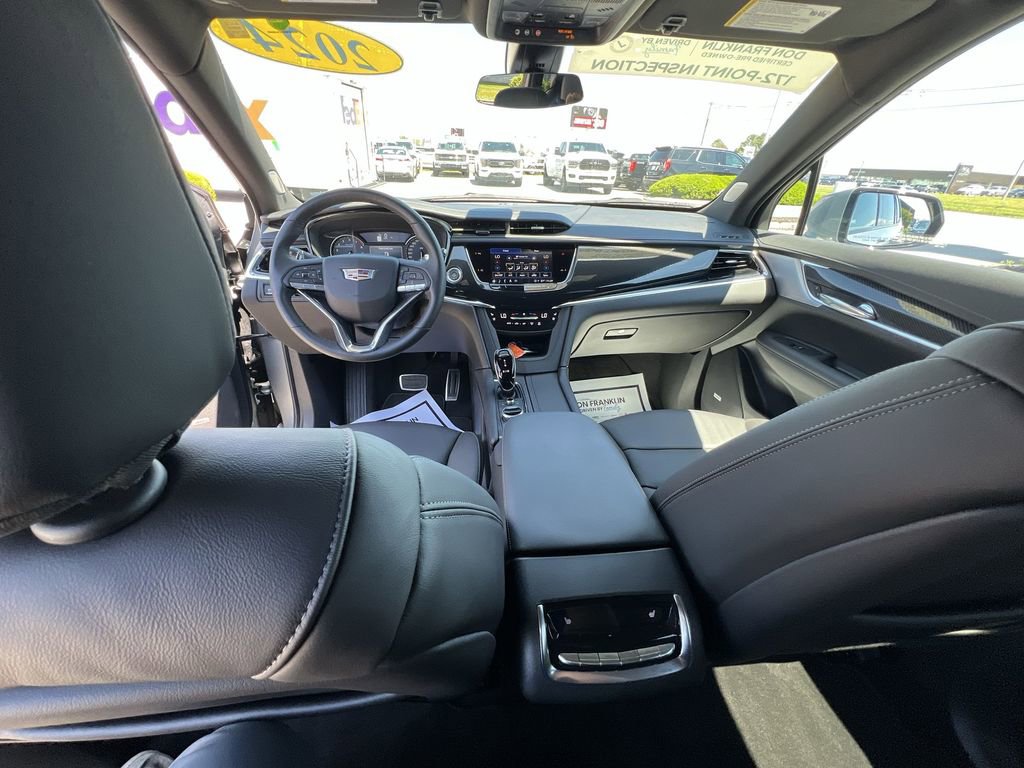 Used 2024 Cadillac XT6 Sport AWD/4WD image 21