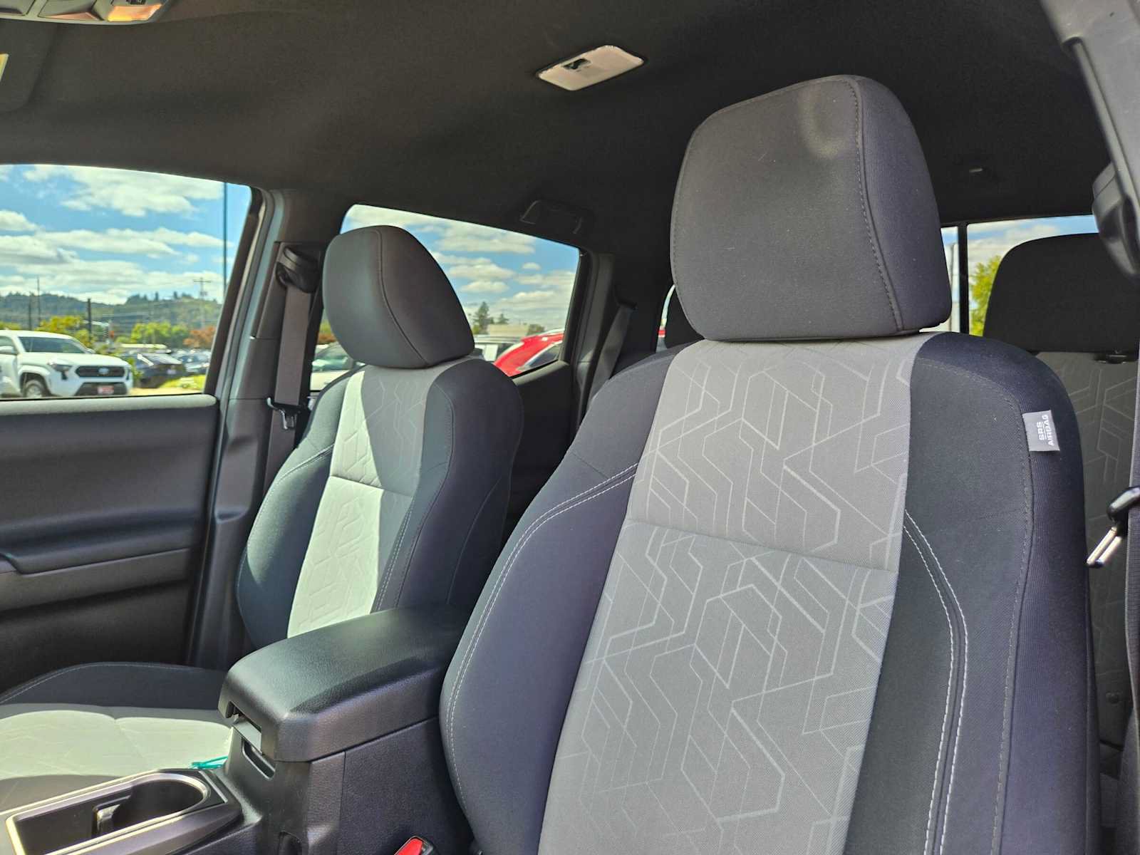 Certified 2020 Toyota Tacoma TRD Off-Road AWD/4WD image 26