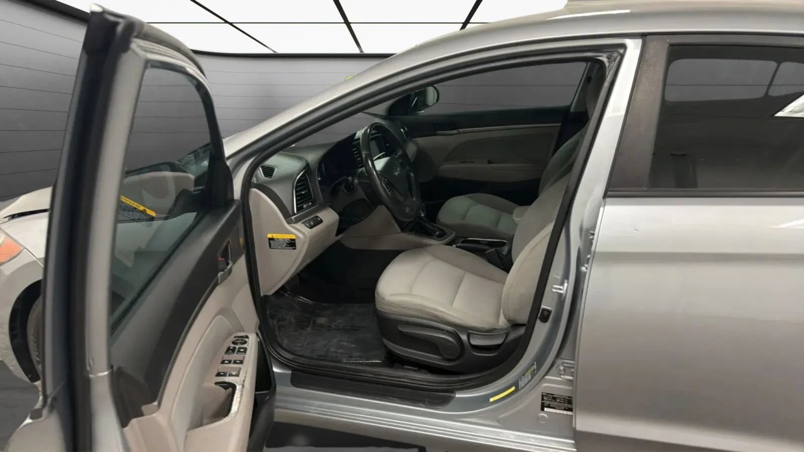 Used 2017 Hyundai Elantra SE w/ SE A/T Tech Package 03 FWD image 24