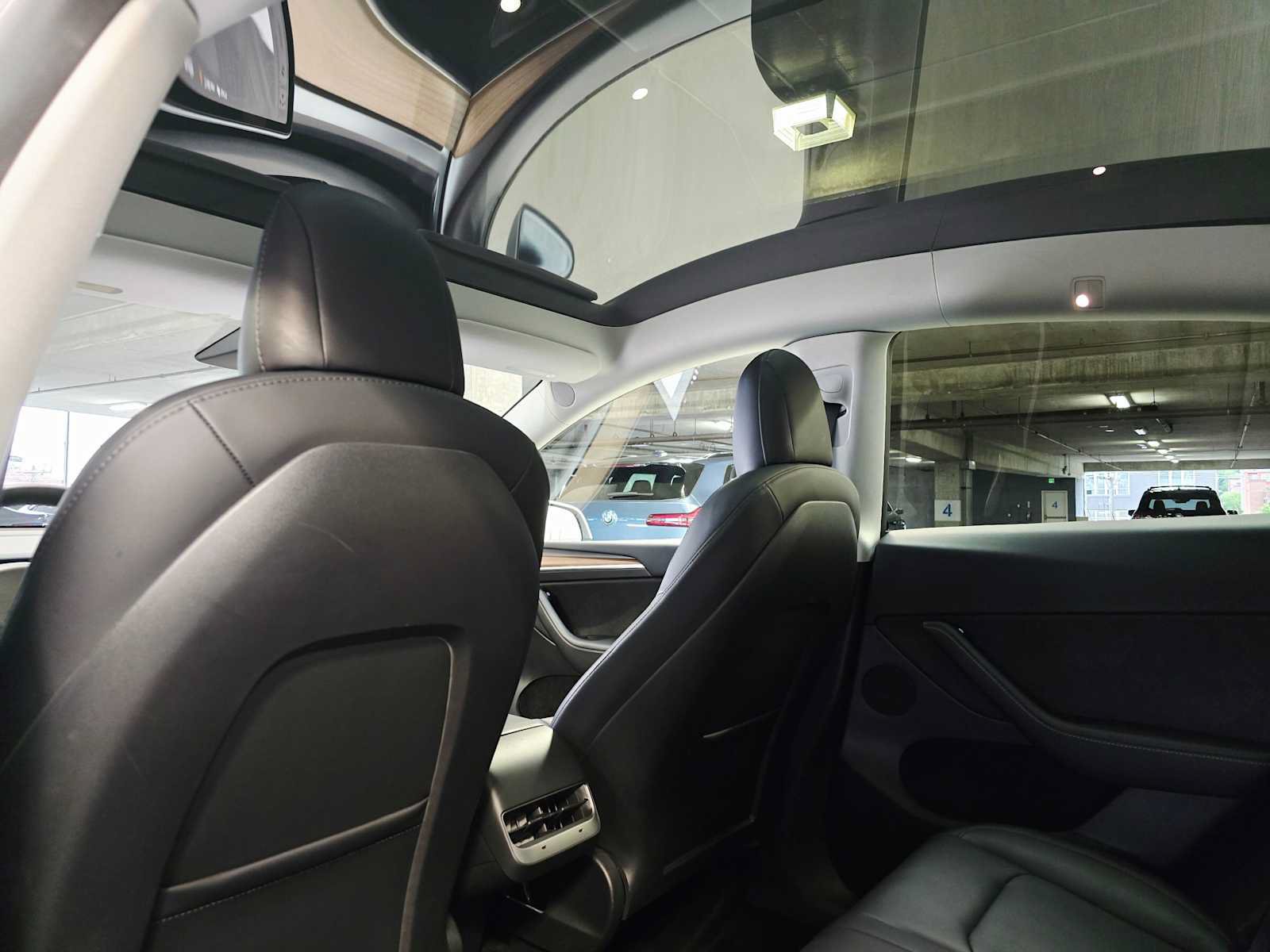 Used 2022 Tesla Model Y Performance AWD/4WD image 26