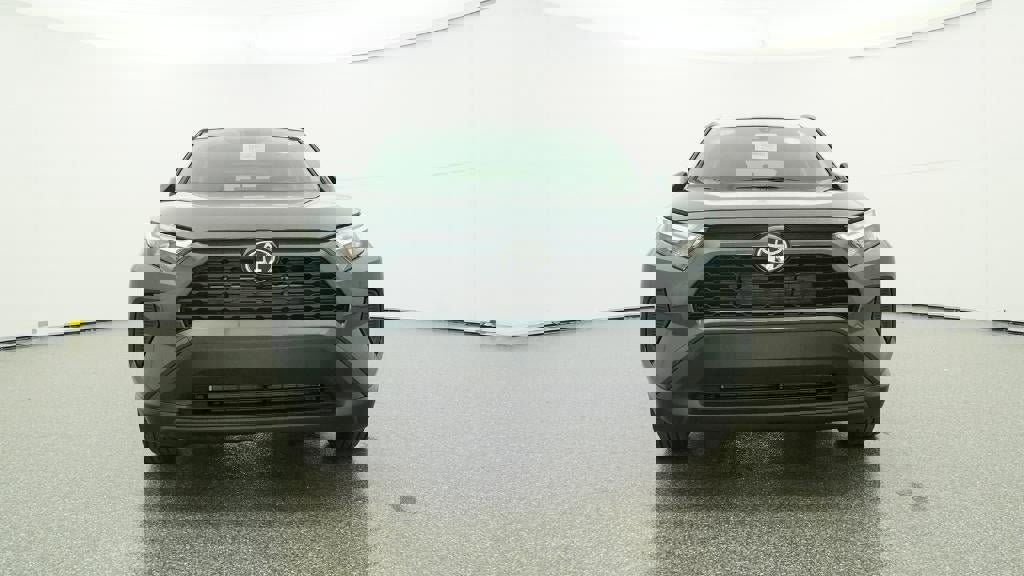 New 2025 Toyota RAV4 XLE image 31