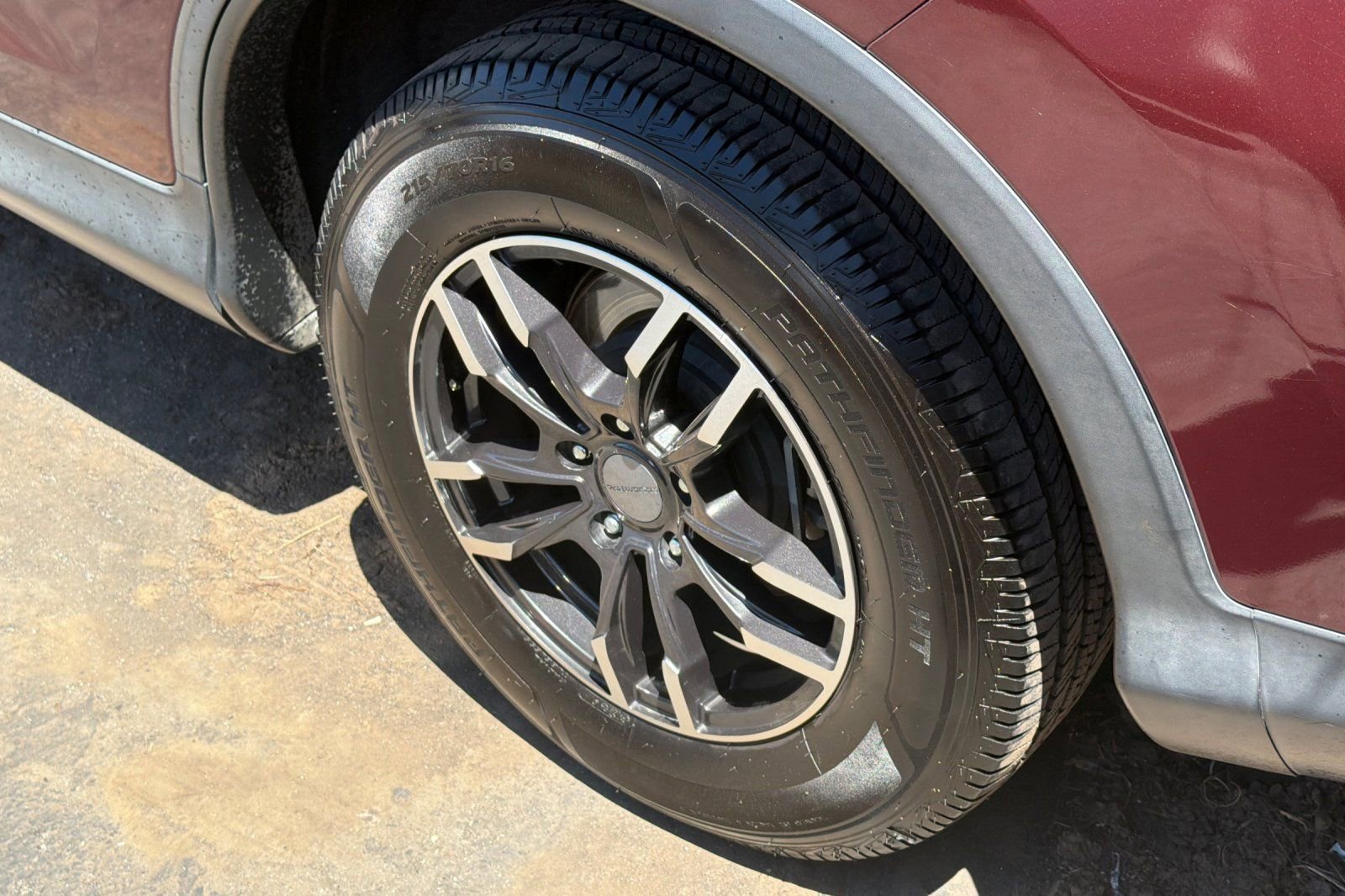 Used 2015 Honda CR-V LX image 4