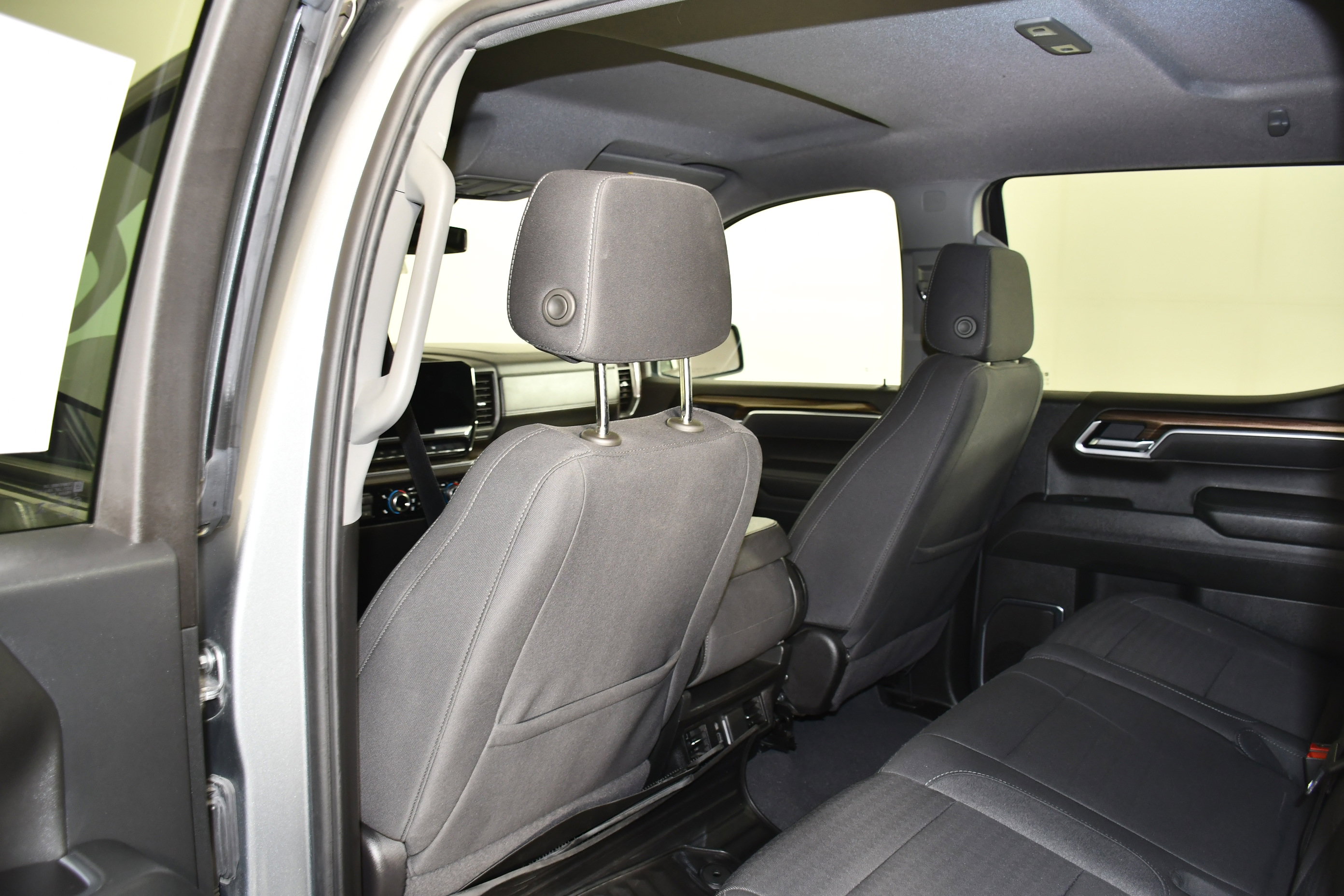 Used 2025 Chevrolet Silverado 1500 LT image 49