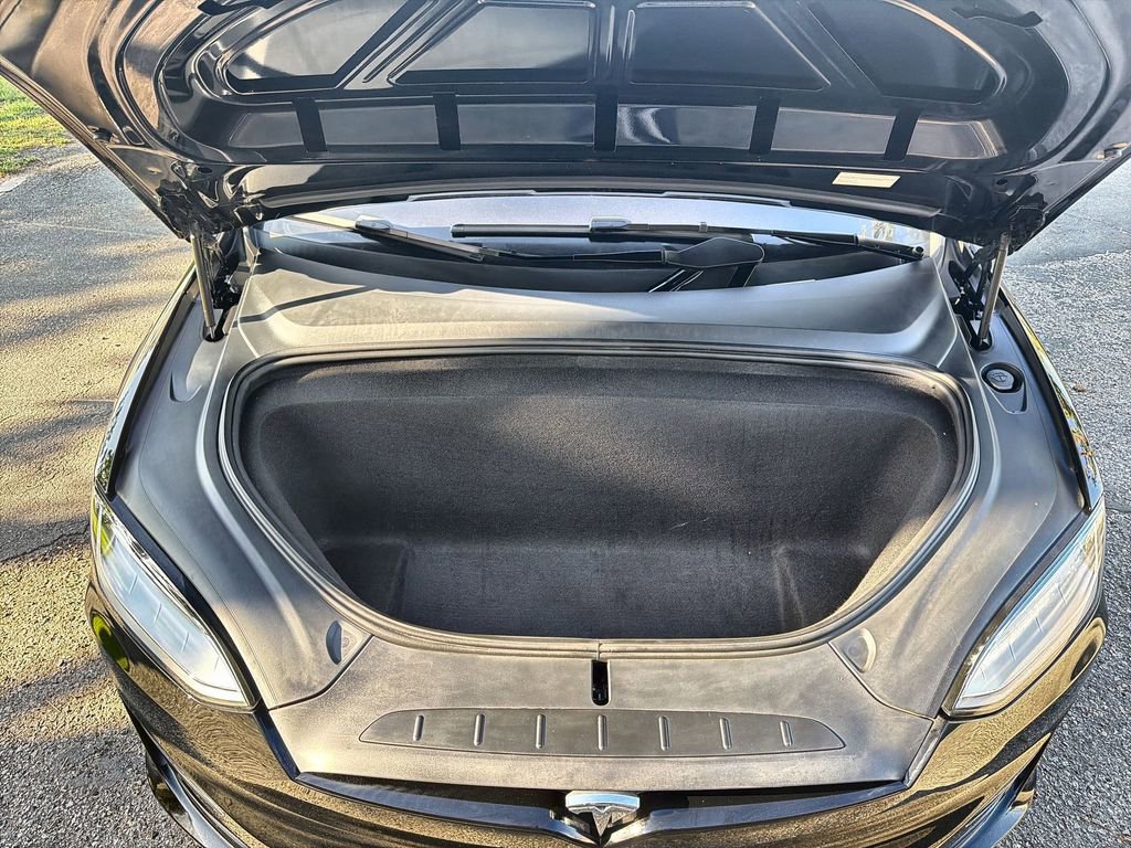 Used 2022 Tesla Model X AWD/4WD image 18