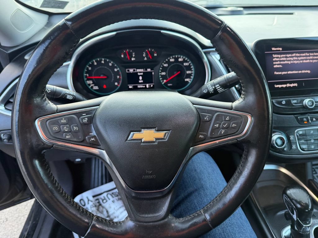 Used 2021 Chevrolet Malibu LT w/ Leather Package FWD image 15