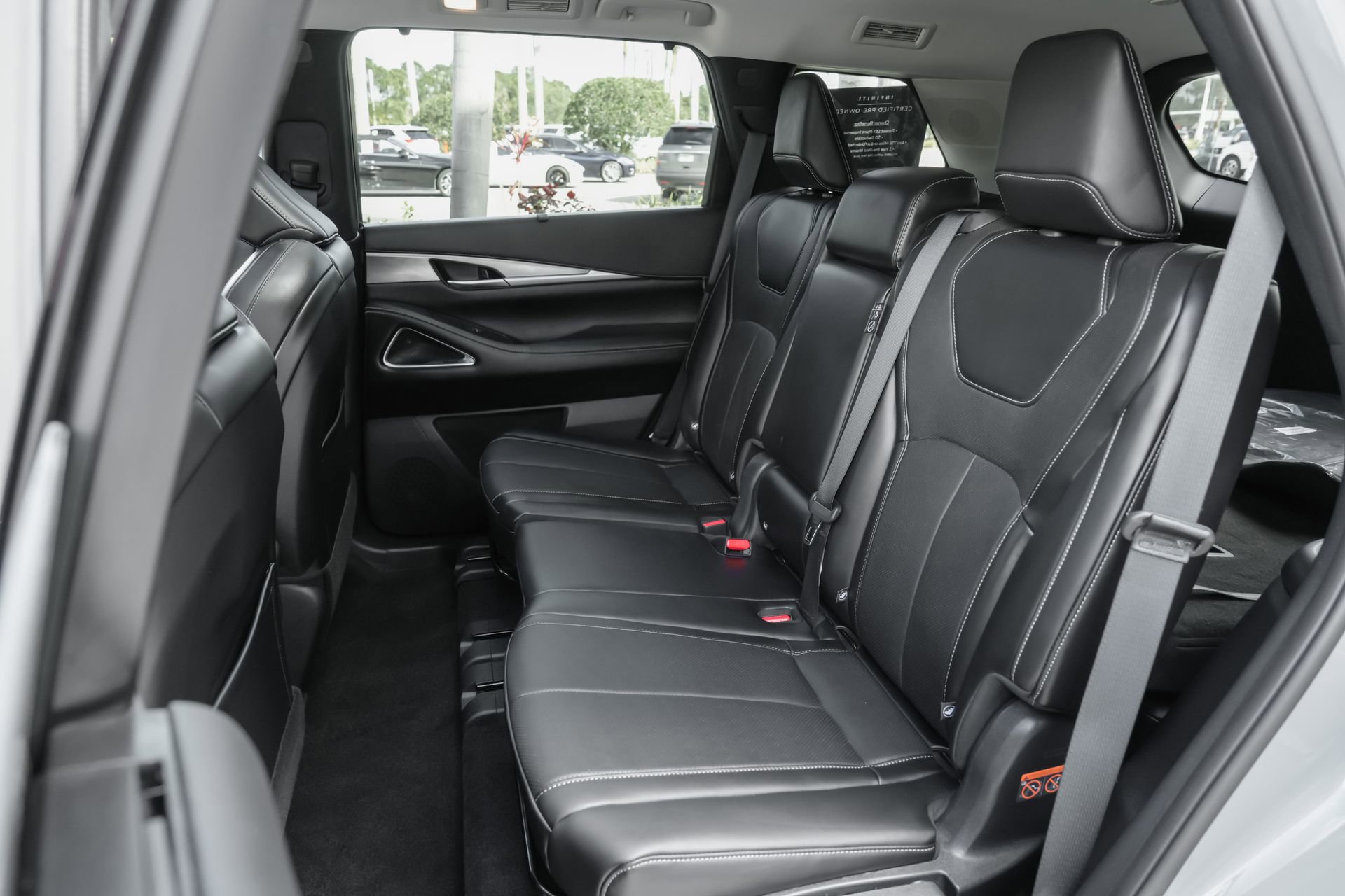 Certified 2026 INFINITI QX60 Luxe w/ Cargo Package FWD image 33