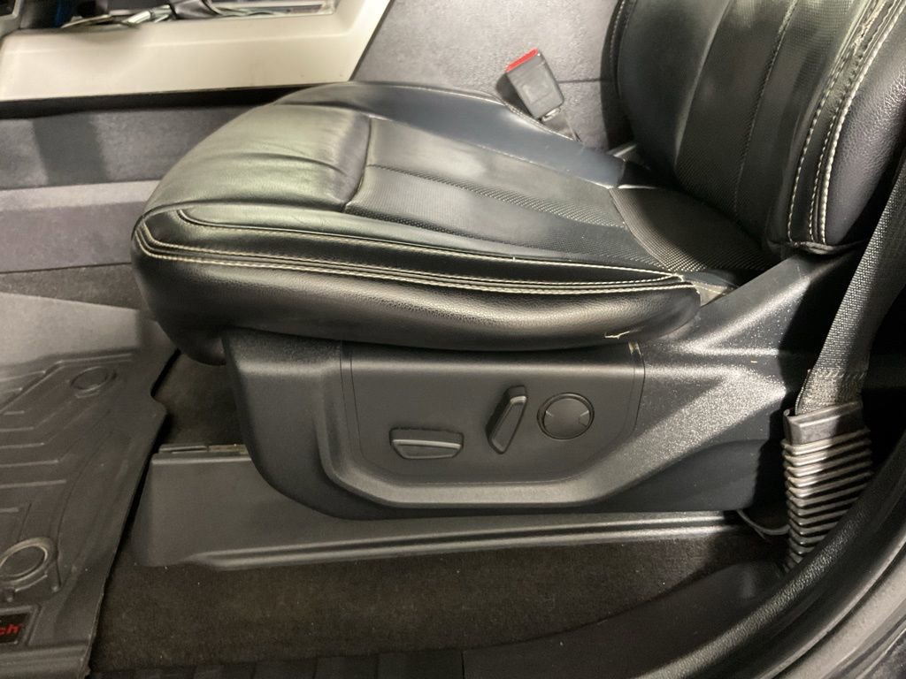 Used 2019 Ford F150 Lariat w/ Equipment Group 502A Luxury image 23