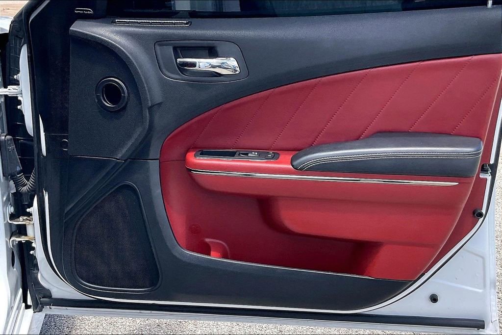 Used 2018 Dodge Charger SRT Hellcat w/ Harman/Kardon Audio Group RWD image 29