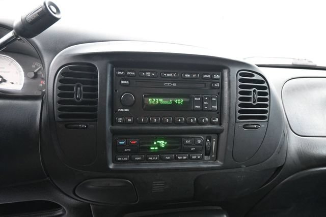 Used 2003 Ford F150 Harley-Davidson RWD image 13