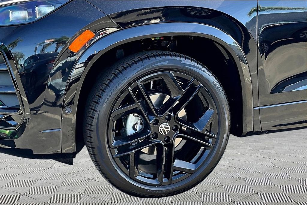 New 2026 Volkswagen Tiguan SE R-Line image 32