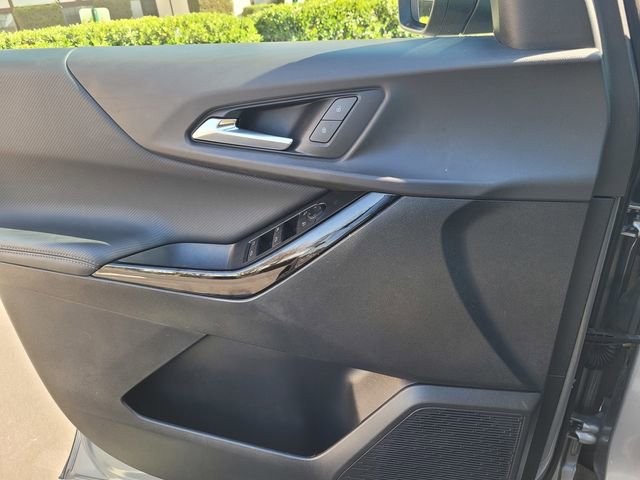 Used 2025 Chevrolet Equinox LT image 12