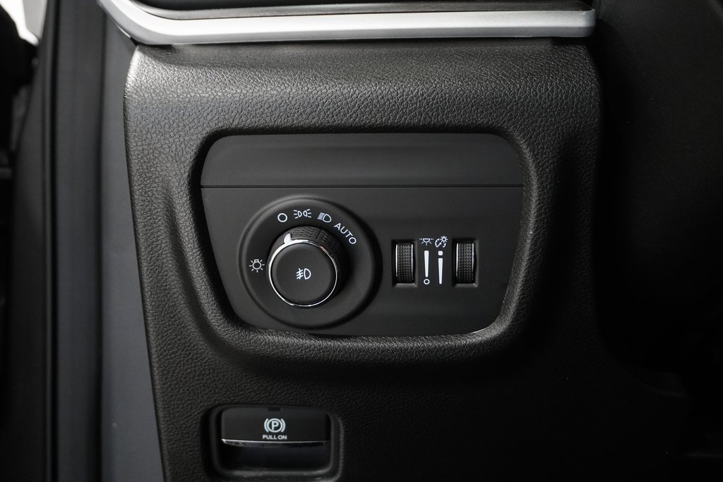 New 2026 Jeep Grand Cherokee Limited w/ Limited Altitude Package image 20