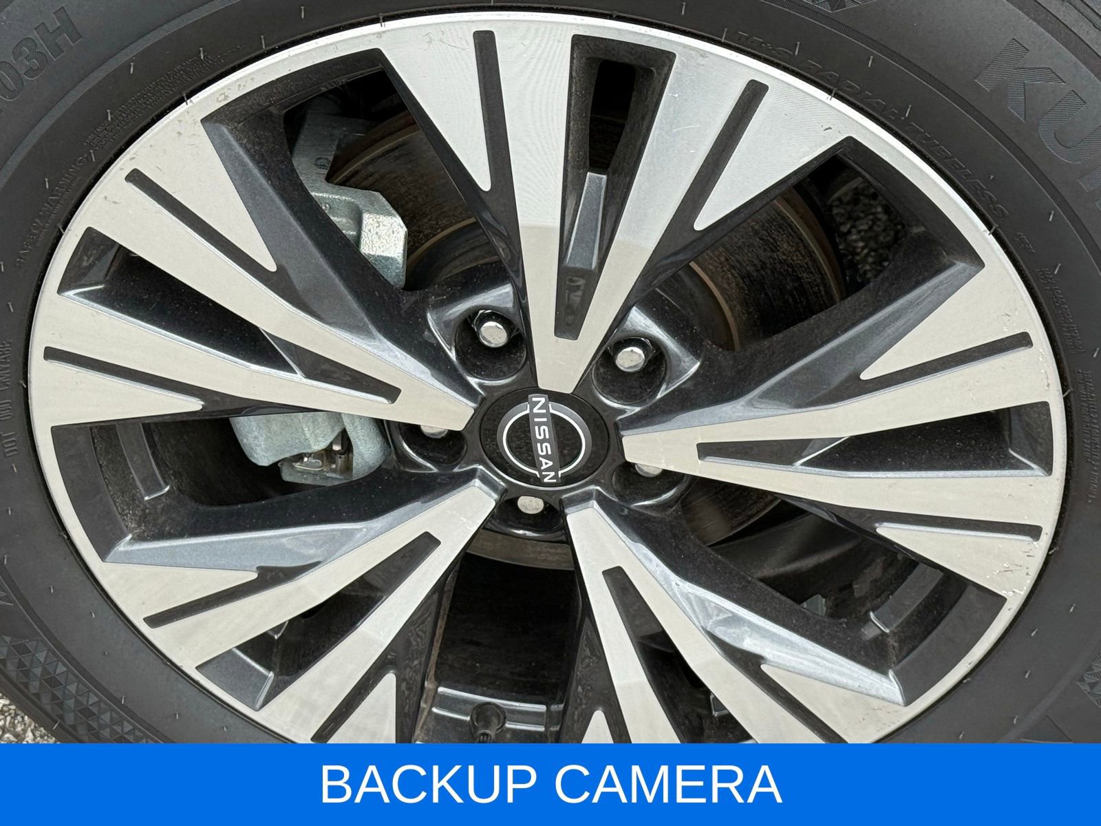 Used 2023 Nissan Rogue SV image 16