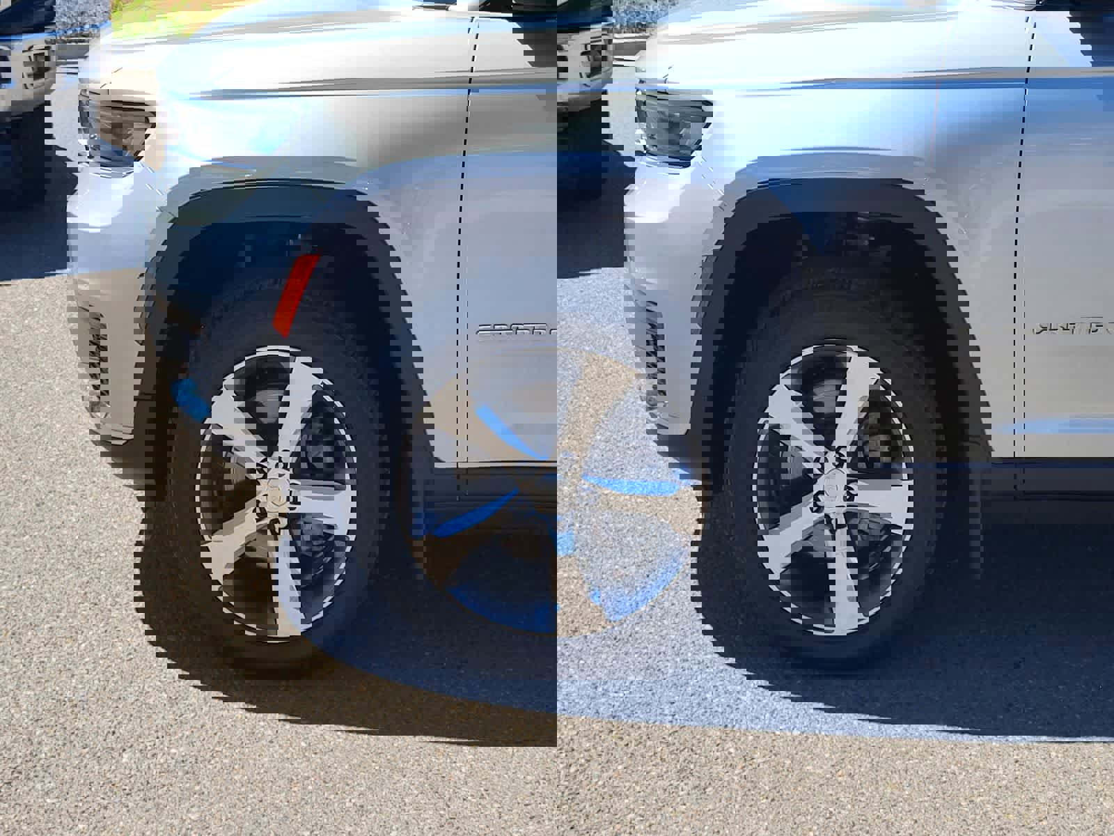 Used 2021 Jeep Grand Cherokee L Limited w/ MOPAR Finishing Package image 8