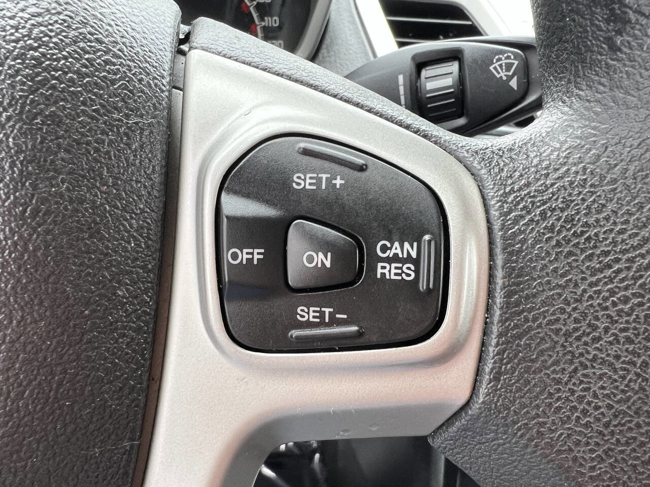 Used 2013 Ford Fiesta SE FWD image 15
