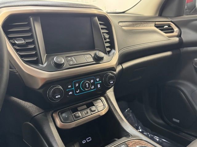 Used 2023 GMC Acadia Denali w/ Denali Ultimate Package image 25