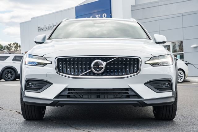 New 2026 Volvo V60 B5 Cross Country Plus w/ Protection Package Premier image 2