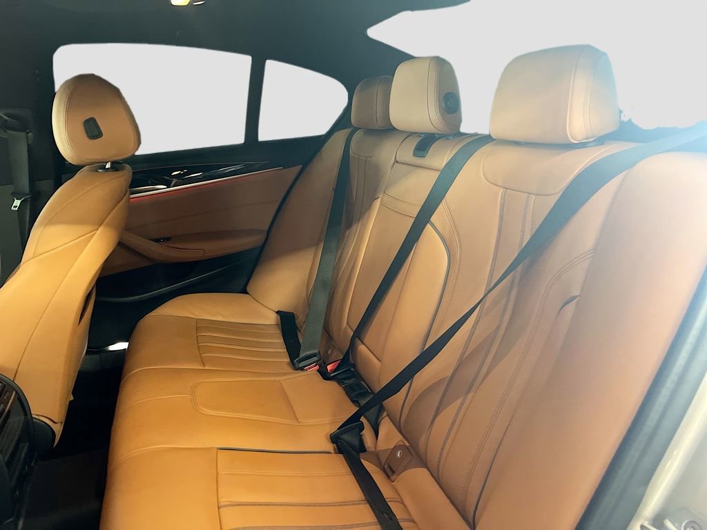 Used 2019 BMW 540i w/ Convenience Package RWD image 25
