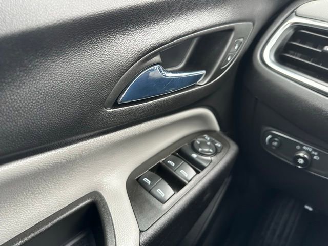 Certified 2024 Chevrolet Equinox LS w/ Driver Confidence II Package image 47