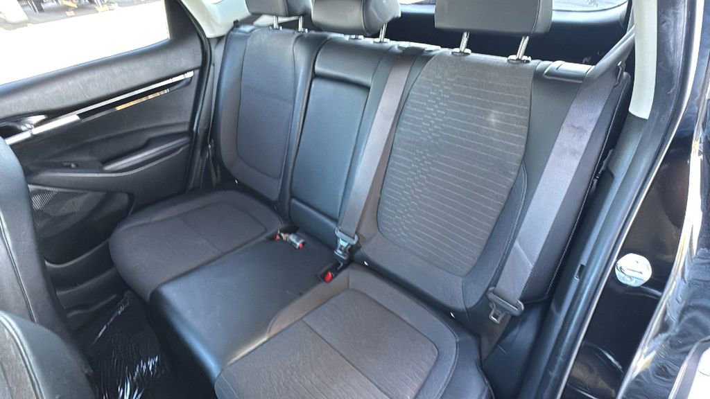 Used 2023 Kia Seltos S w/ Navigation Package image 23