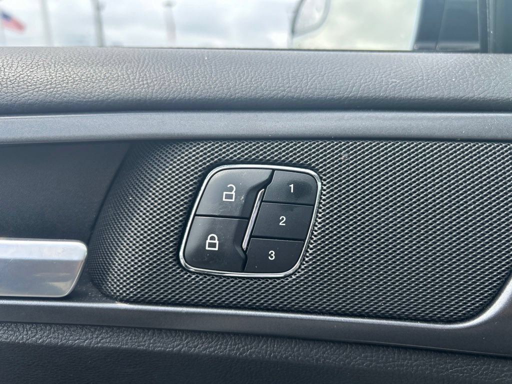 Used 2013 Ford Fusion Titanium FWD image 13