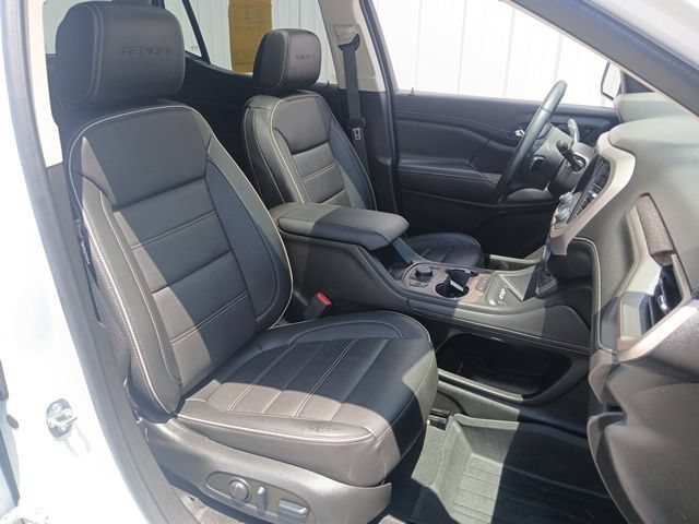 Used 2023 GMC Acadia Denali w/ Denali Ultimate Package FWD image 33