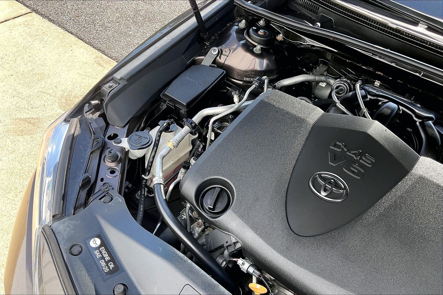 Used 2018 Toyota Camry XLE FWD image 36