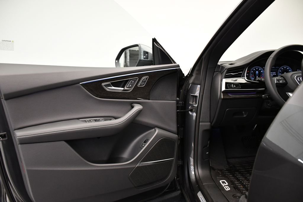 New 2026 Audi Q8 Premium Plus image 32