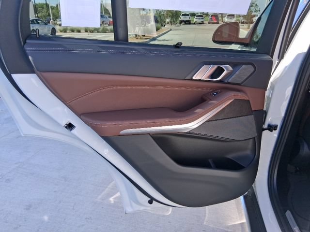 New 2026 BMW X5 sDrive40i w/ Premium Package RWD image 12