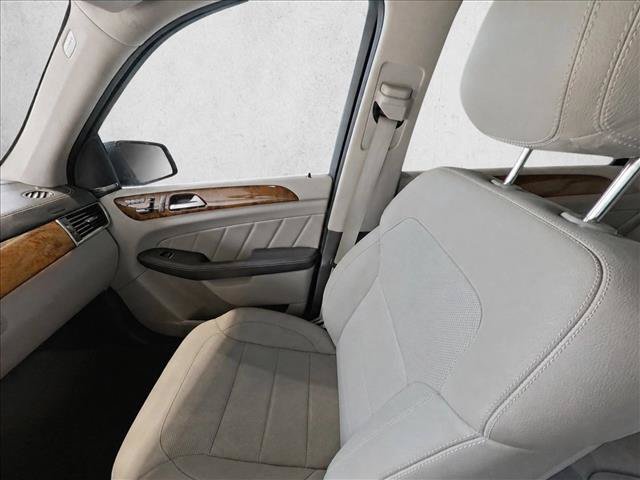 Used 2016 Mercedes-Benz GL 450 4MATIC image 19