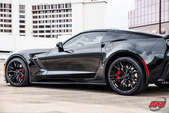 Used 2015 Chevrolet Corvette Z06 w/ 2LZ Preferred Equipment Group RWD image 53