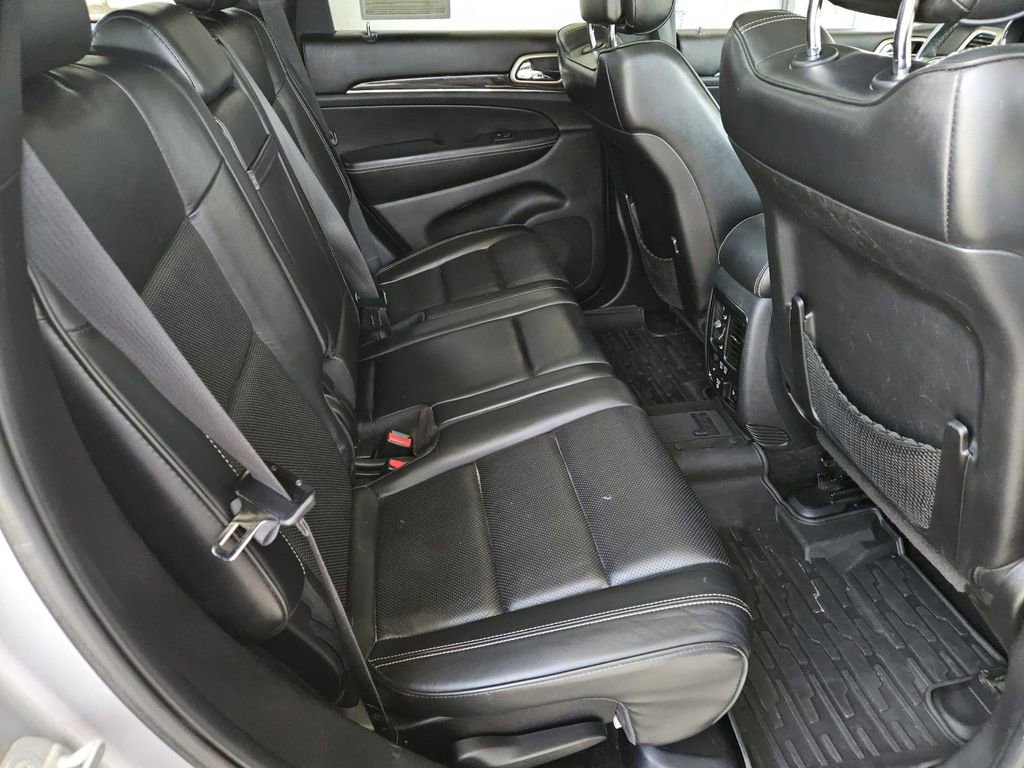 Used 2016 Jeep Grand Cherokee Overland AWD/4WD image 37