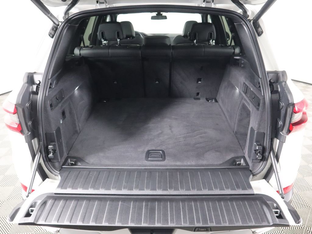 Used 2022 BMW X5 sDrive40i w/ Parking Assistance Package image 29