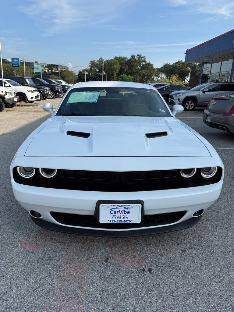 Used 2023 Dodge Challenger SXT w/ Plus Package RWD image 2