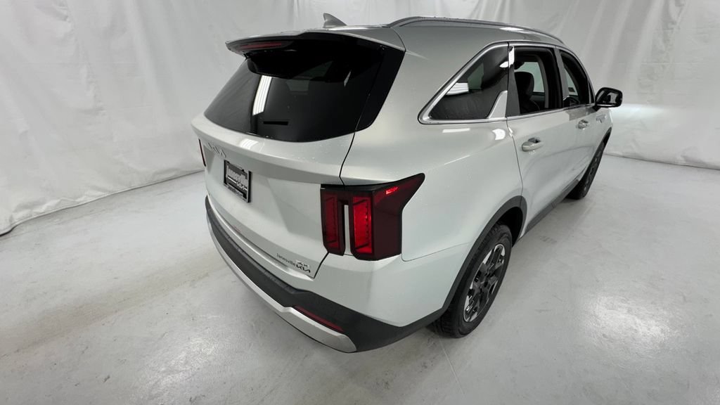New 2026 Kia Sorento S AWD/4WD image 3