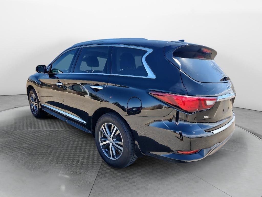 Used 2019 INFINITI QX60 Luxe w/ Essential Package image 3