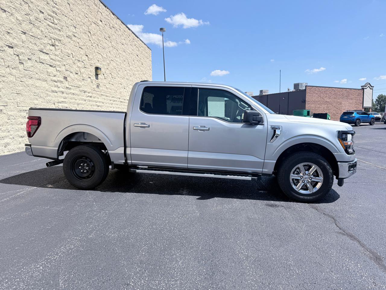 Used 2025 Ford F150 XLT w/ Equipment Group 301A Standard AWD/4WD image 6