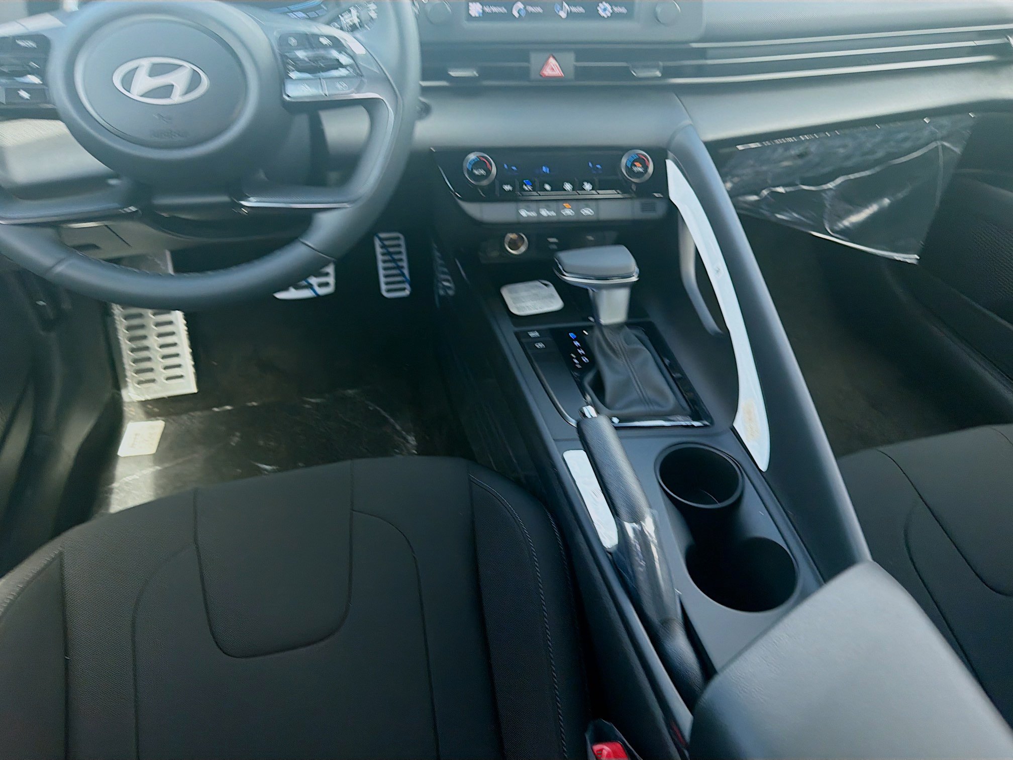 New 2026 Hyundai Elantra Sport FWD image 15